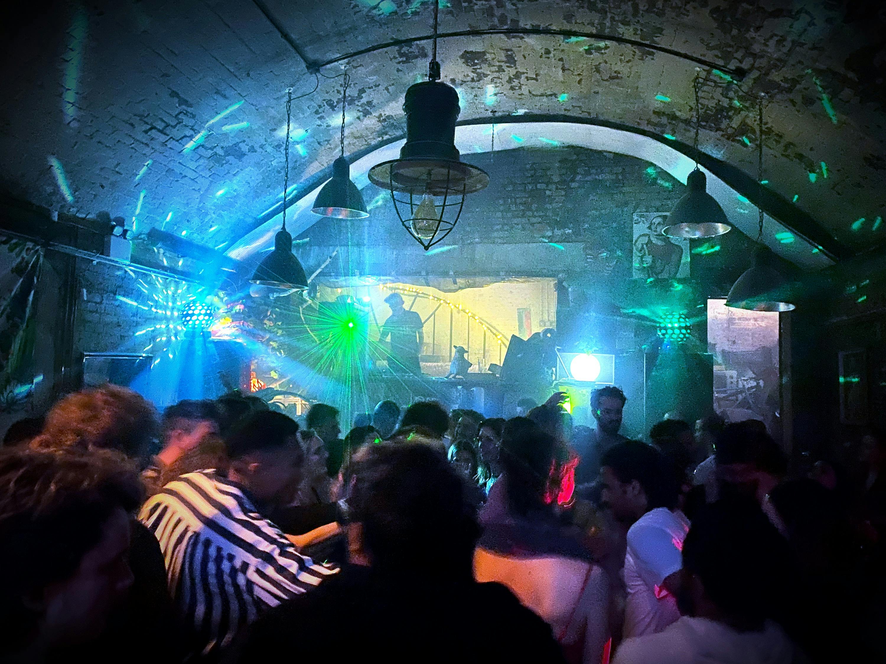 Loveshack - image