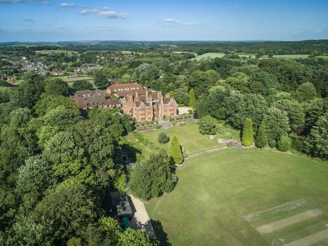 New Place Hotel - Hampshire