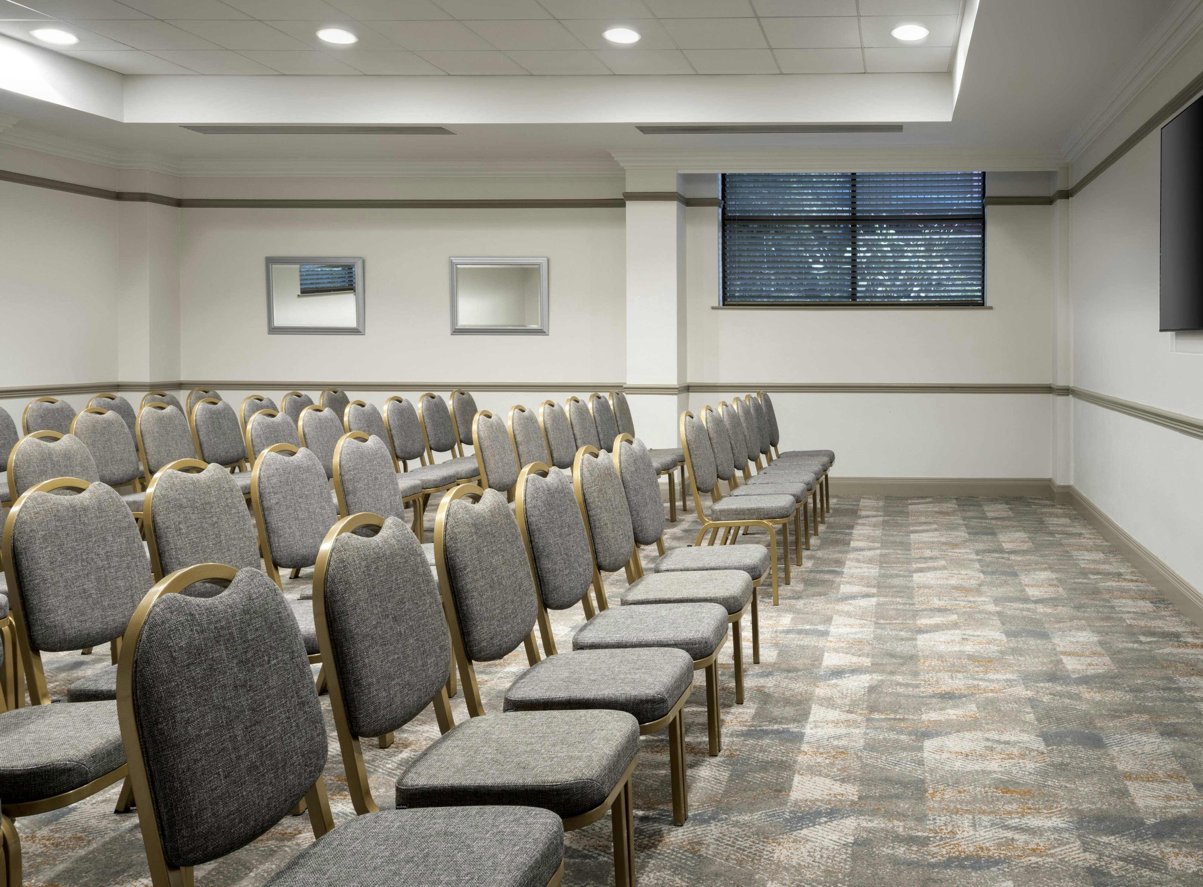 Lever Room at Delta Hotels Liverpool: gray chairs, ideal for meetings and workshops.