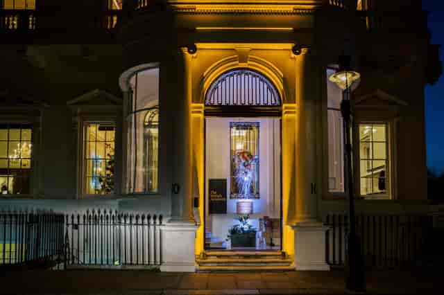 {10-11} Carlton House Terrace