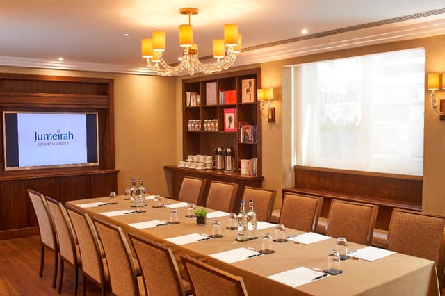 Jumeirah Lowndes Hotel