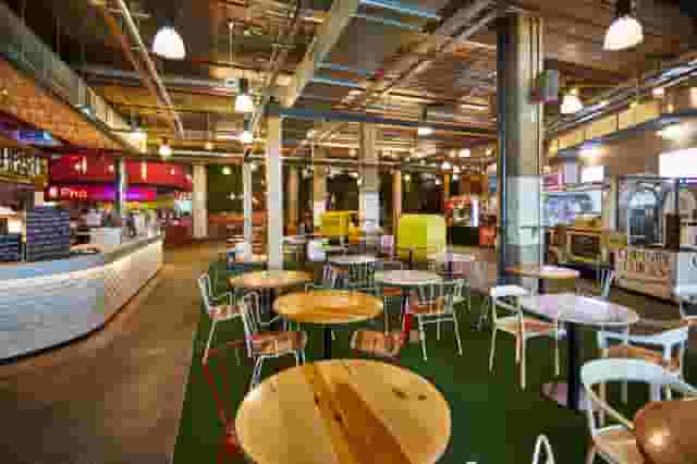 Urban Park, Street Zone & Bar Lounge