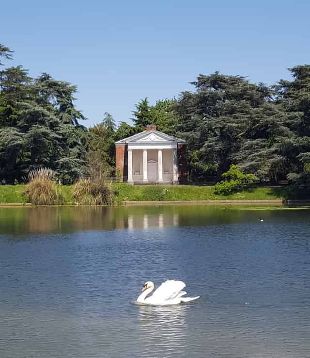 Gunnersbury Park
