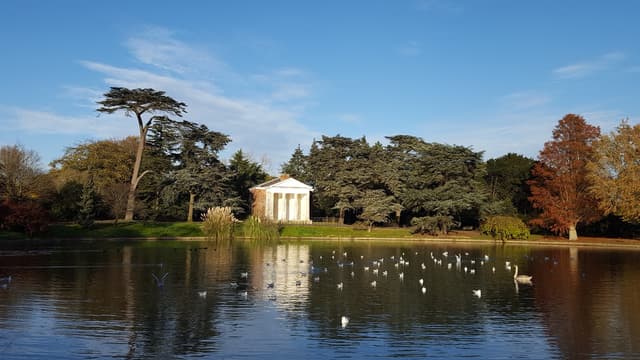 Gunnersbury Park