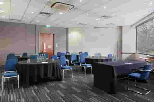 Holiday Inn London Kensington Forum