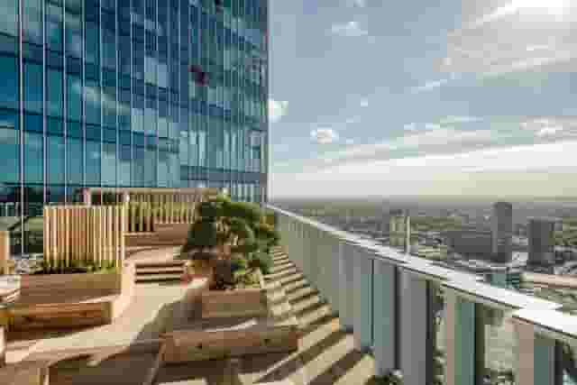 The Stratford at Manhattan Loft Gardens