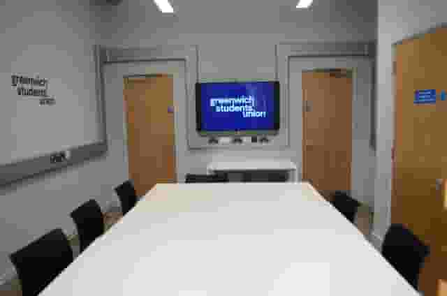 Medium Meeting Room