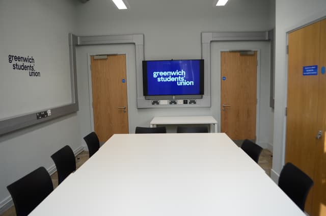 Medium Meeting Room