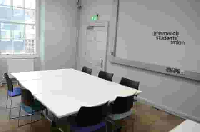 Medium Meeting Room