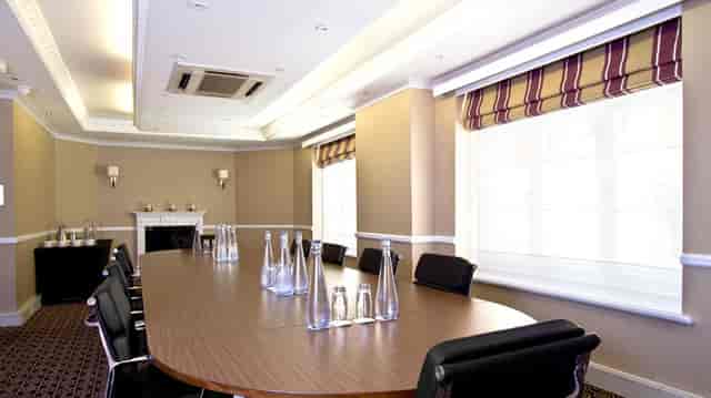Windsor Suite at St Ermin’s Hotel: elegant meeting room for corporate events and workshops.