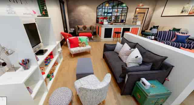 Cozy lounge area at Sofa.com Harrogate for informal meetings and networking events.