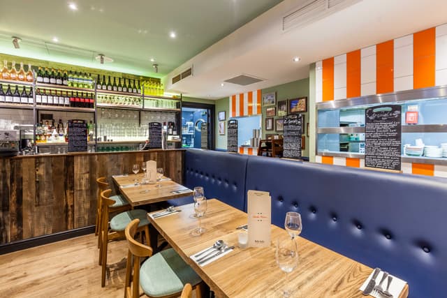 Bella Italia Queensway 108