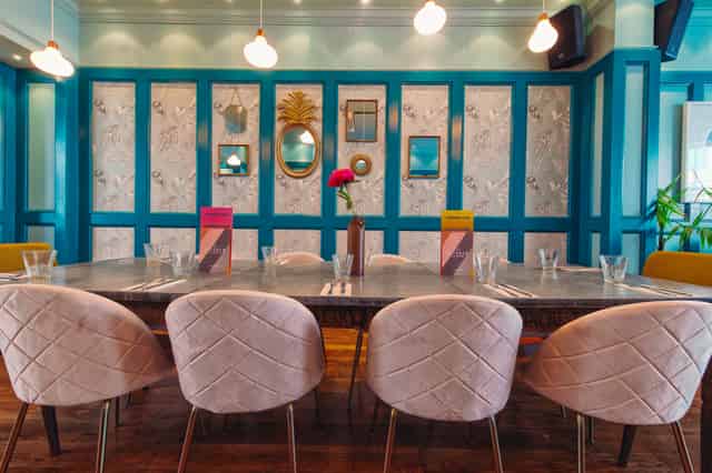Lounge Bar