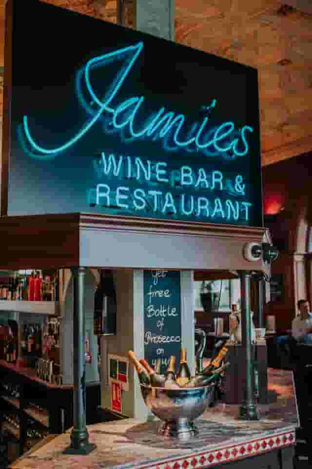 Jamies Ludgate Hill