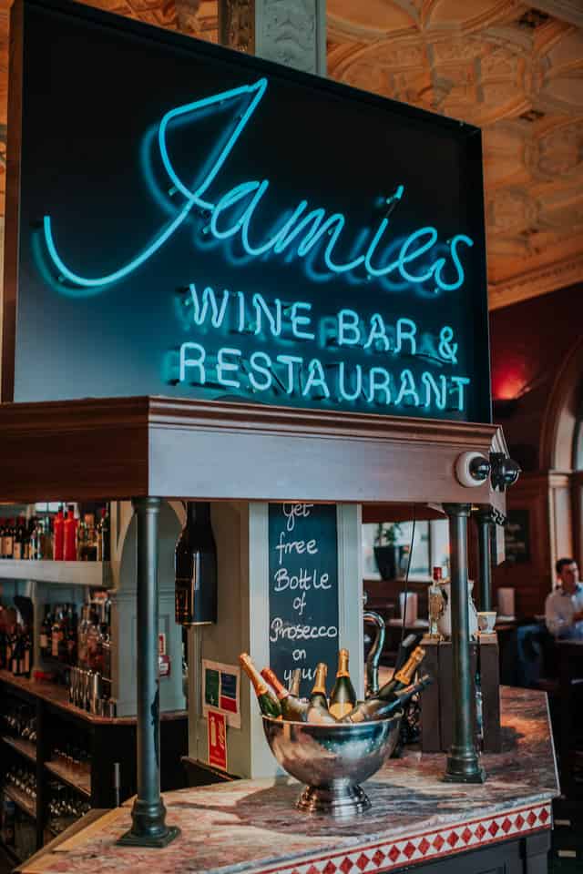 Jamies Ludgate Hill