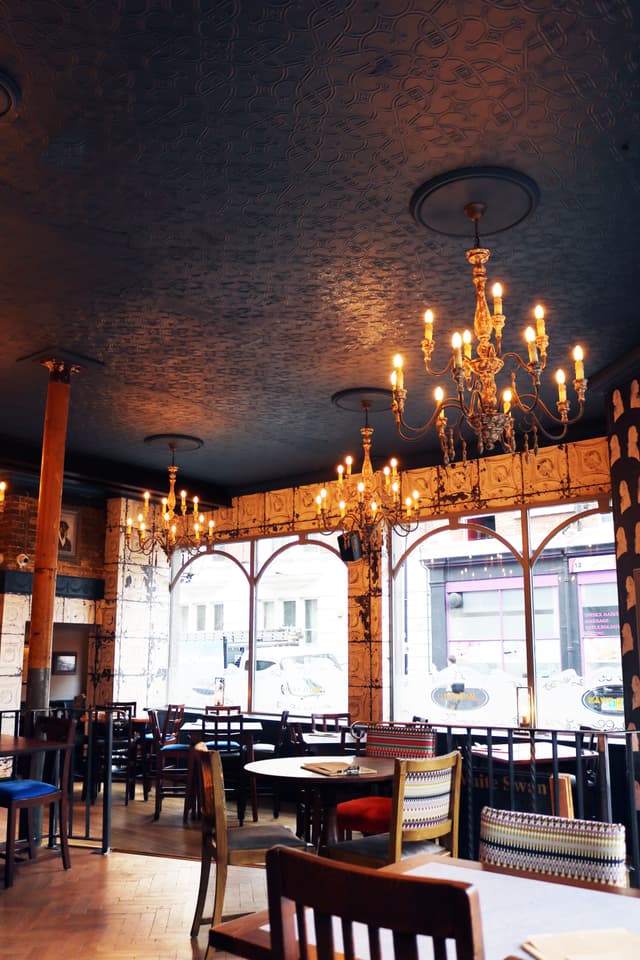 White Swan, Pimlico