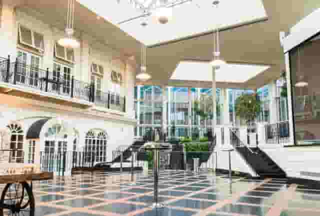 Newbury Suite 1
