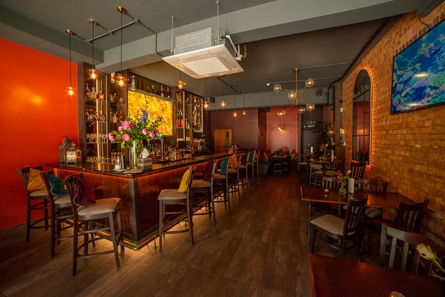 BAR 8
