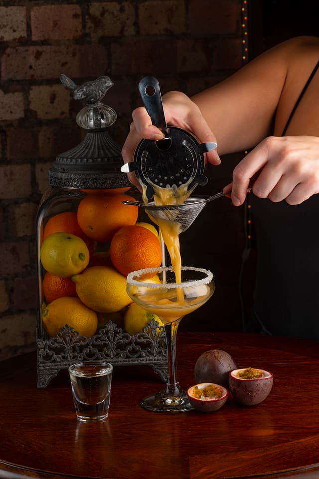 BAR 8