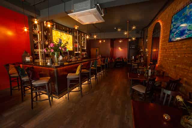 BAR 8
