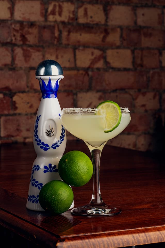 BAR 8