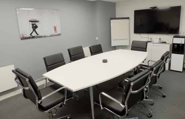Room 3 (up to 8 people)