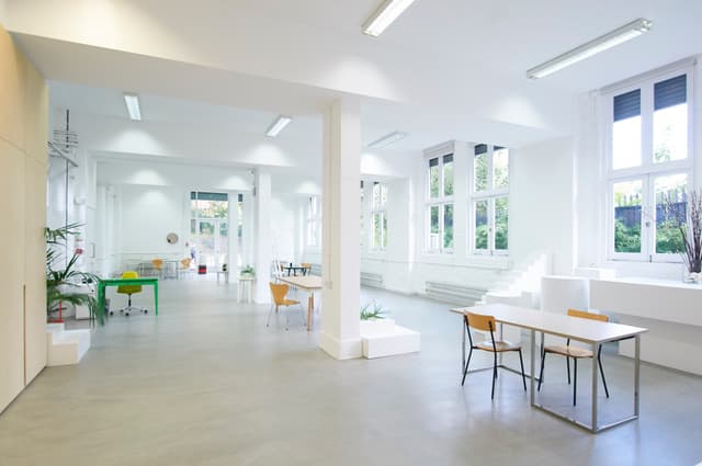 Regents Canal Showroom