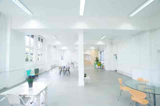 Bright, spacious Regents Canal Showroom venue for meetings and workshops.