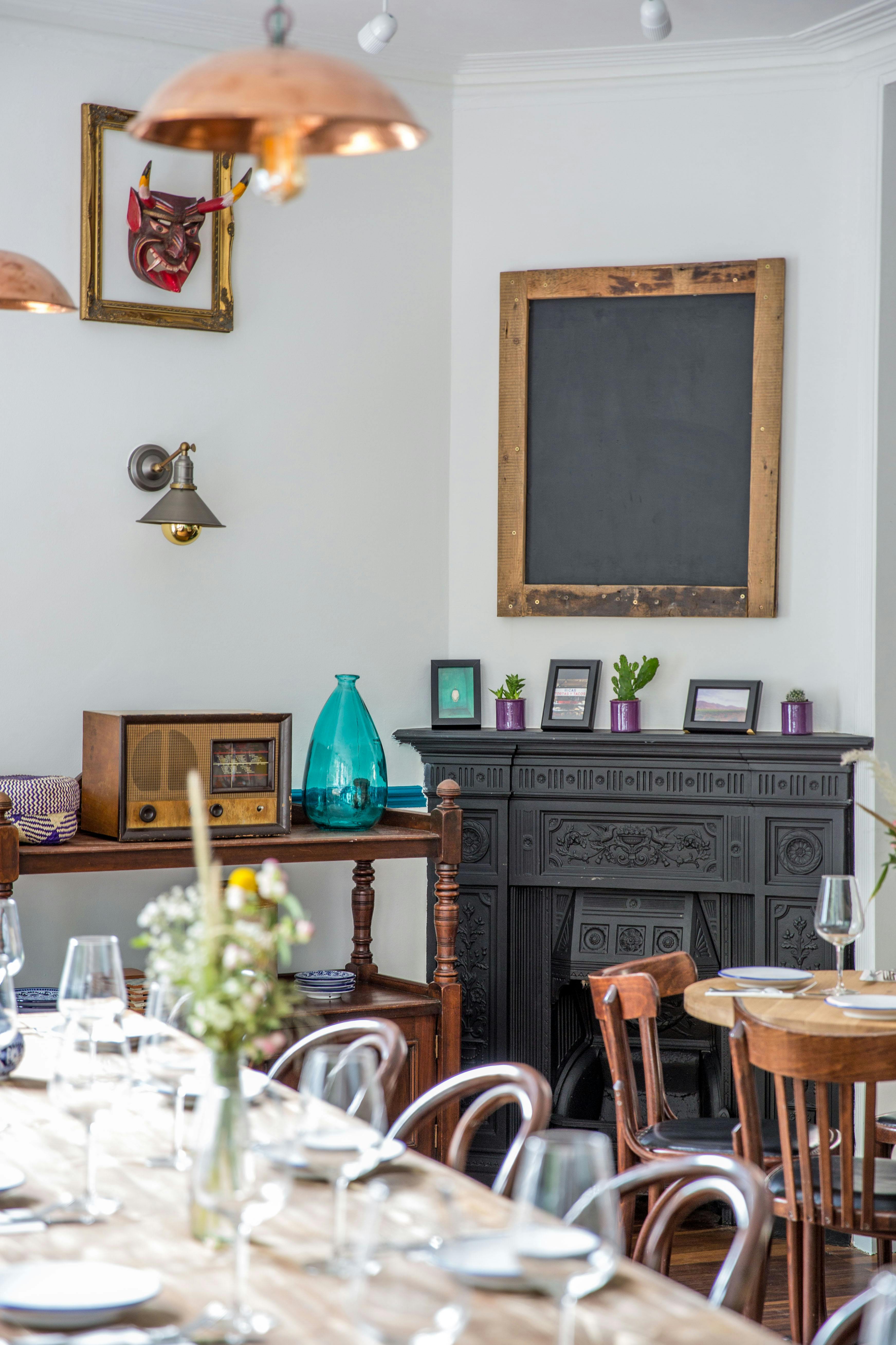 Agave Dining Room: vintage event space with warm lighting for intimate gatherings.