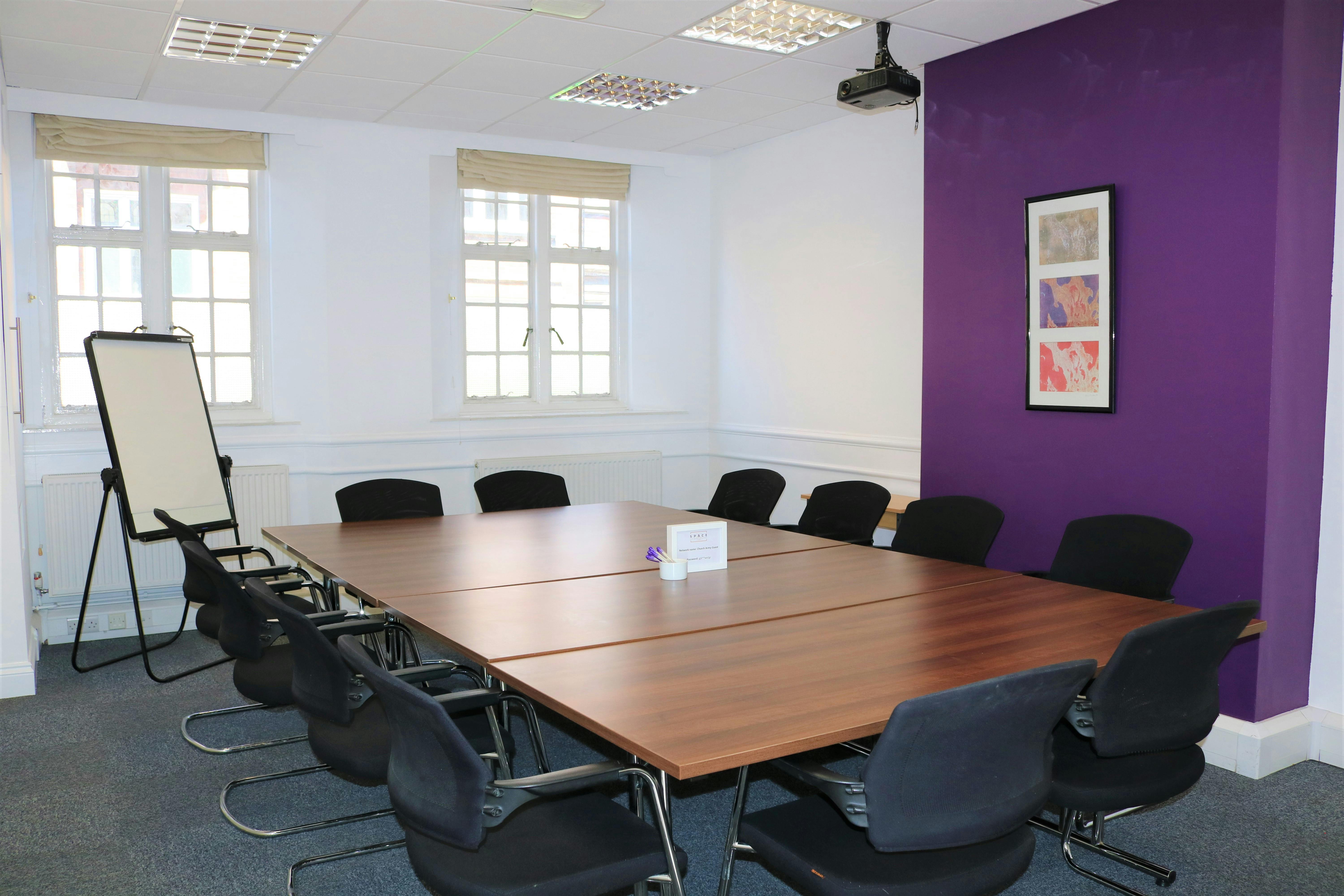 Wilson Room in SPACE, Marylebone: modern meeting space with large table for presentations.