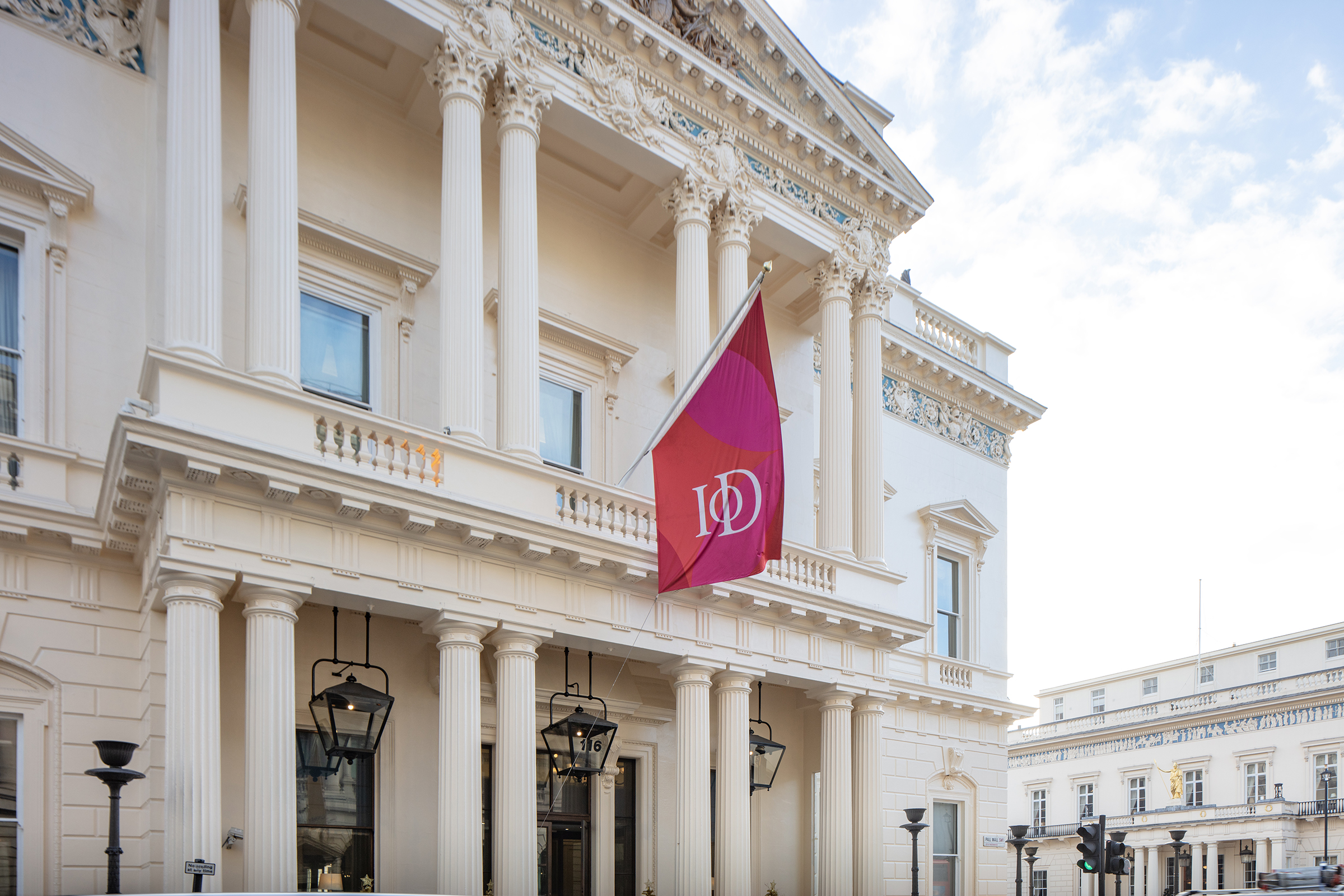 Trafalgar Rooms at 116 Pall Mall, elegant venue for corporate events and meetings. - Banner
