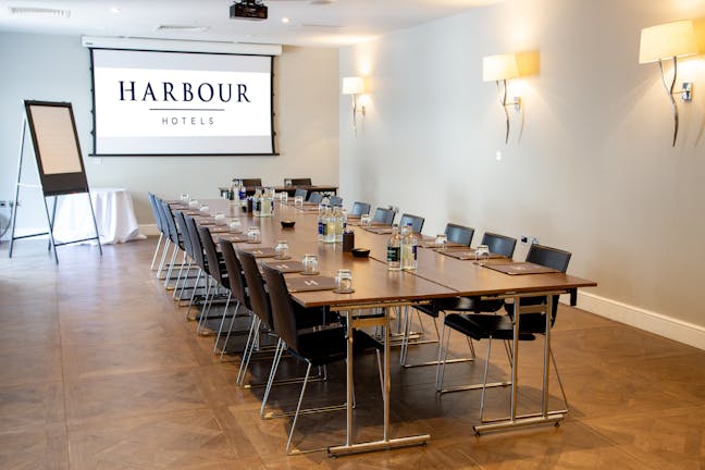 Harbour Suite 1 | Guildford Harbour Hotel 