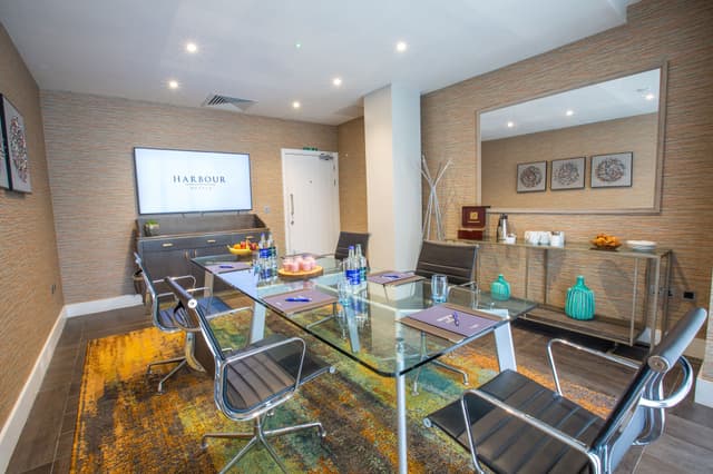 Harbour Suite 2