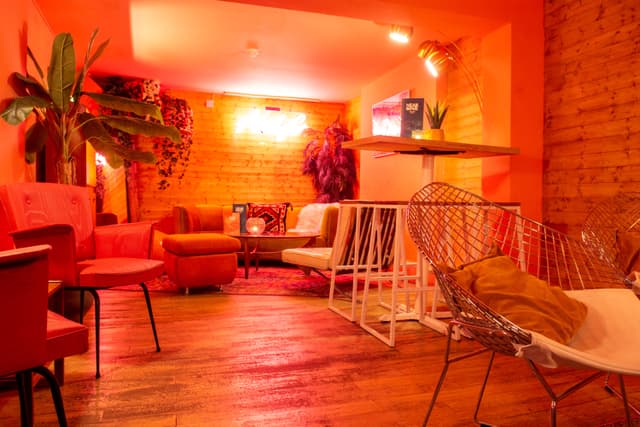 Studio 48