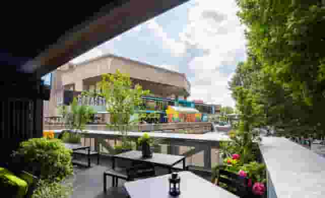 Balcony Bar