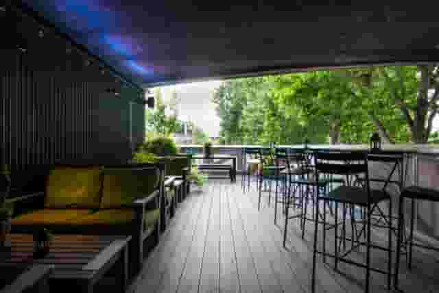 Balcony Bar