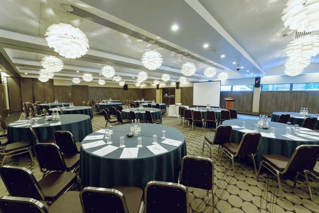 Crowne Plaza London Kingston