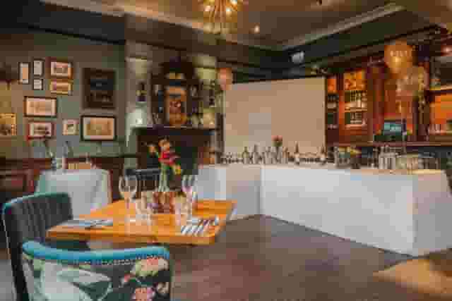 The Swan, Hyde Park