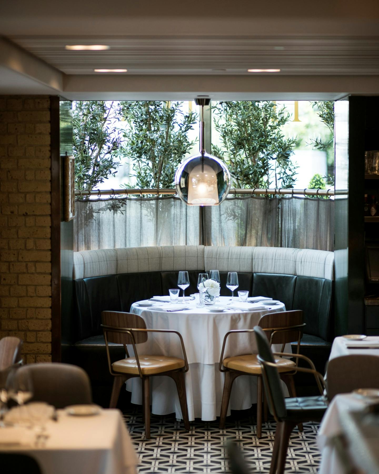 Intimate dining at Il Pampero Restaurant, ideal for networking lunches and private events.