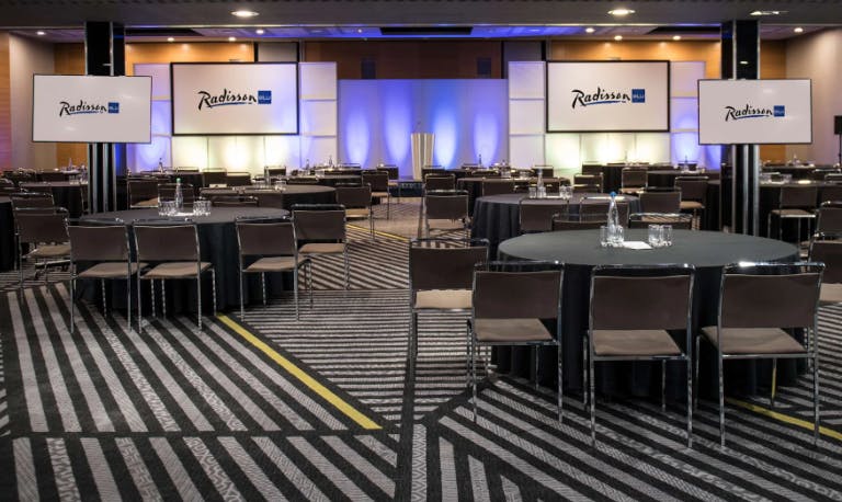 Essex Suite at Radisson Blu: modern event space for conferences and corporate meetings.