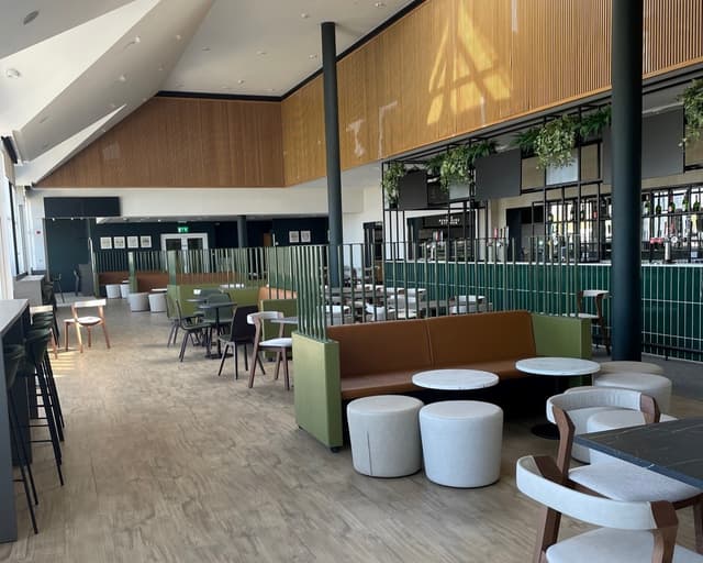 Berkshire Stand - Long Room