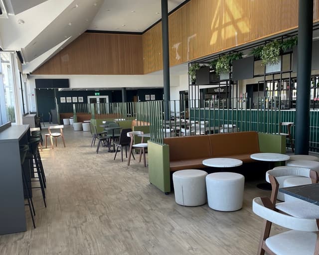 Berkshire Stand - Long Room