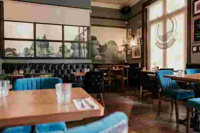 The Swan, Hyde Park