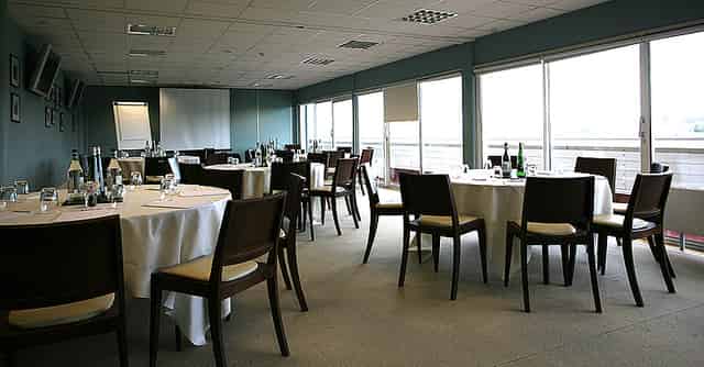 Berkshire Stand - Fred Winter & Mandarin Suites