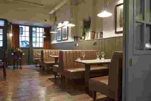 Dalys Wine Bar