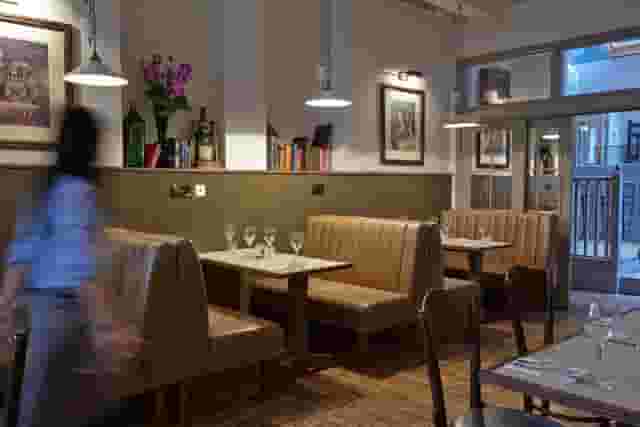 Dalys Wine Bar