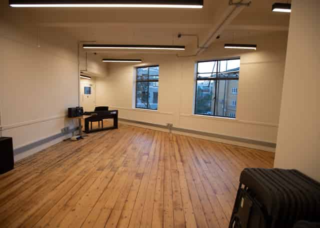Studio 4
