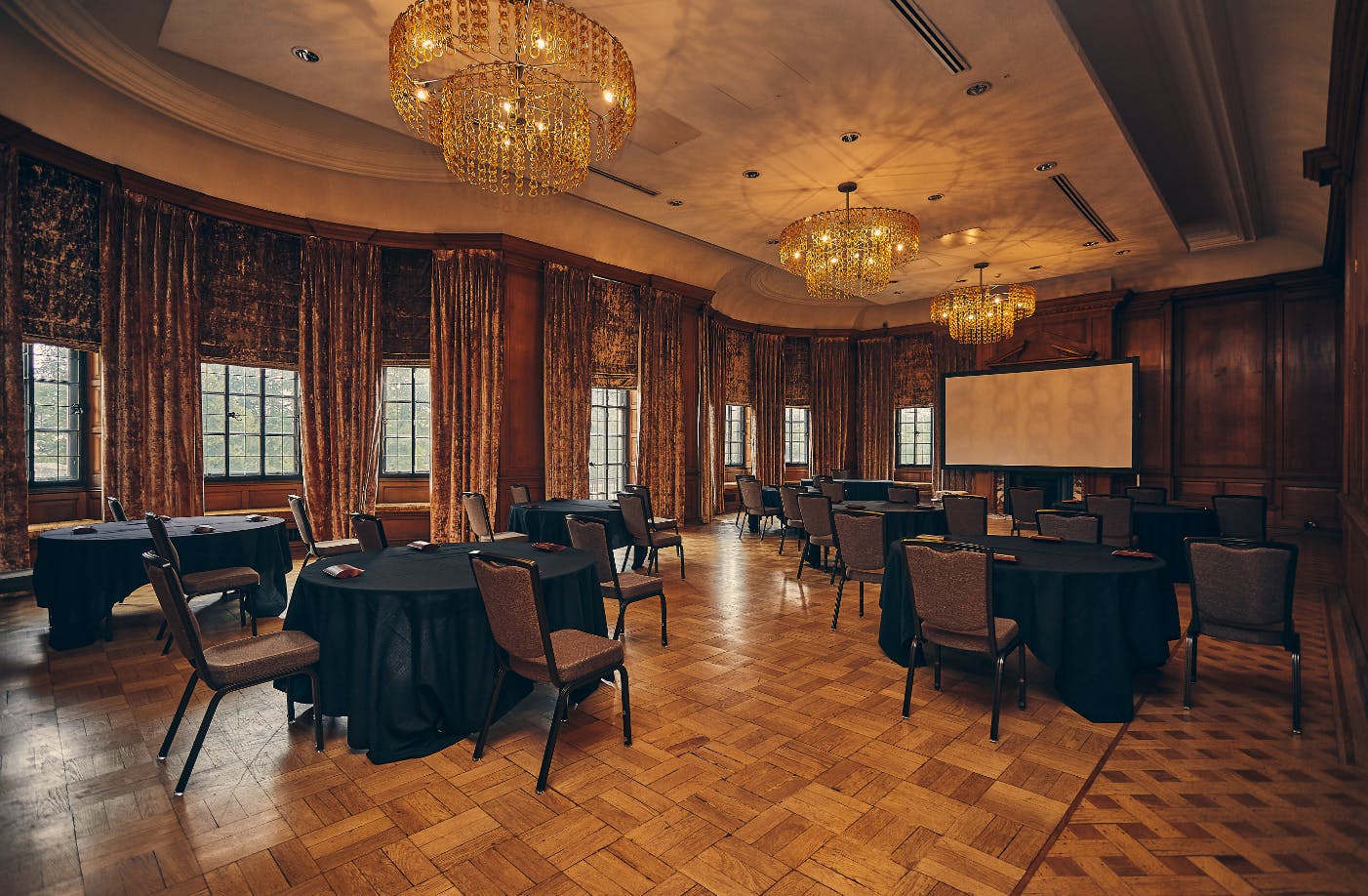 Grand Boardroom in The Grand, York: elegant meeting space with chandeliers for corporate events.