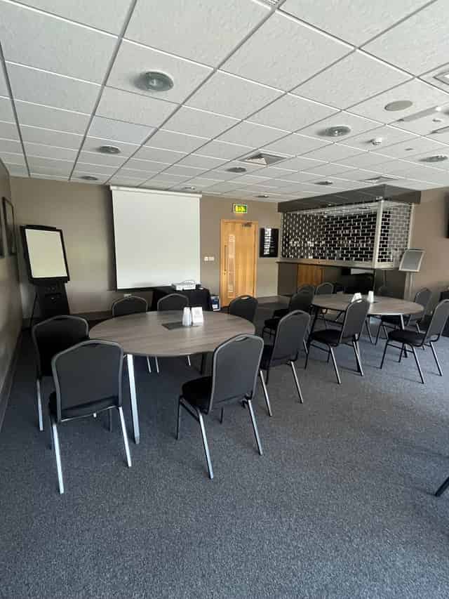 The Vice President's Suite & Guest Lounge