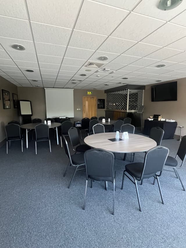 The Vice President's Suite & Guest Lounge